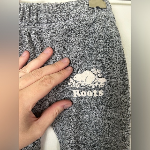 NWOT Roots Baby Salt And Pepper Sweatpants Size 0-3 months - Picture 2 of 5